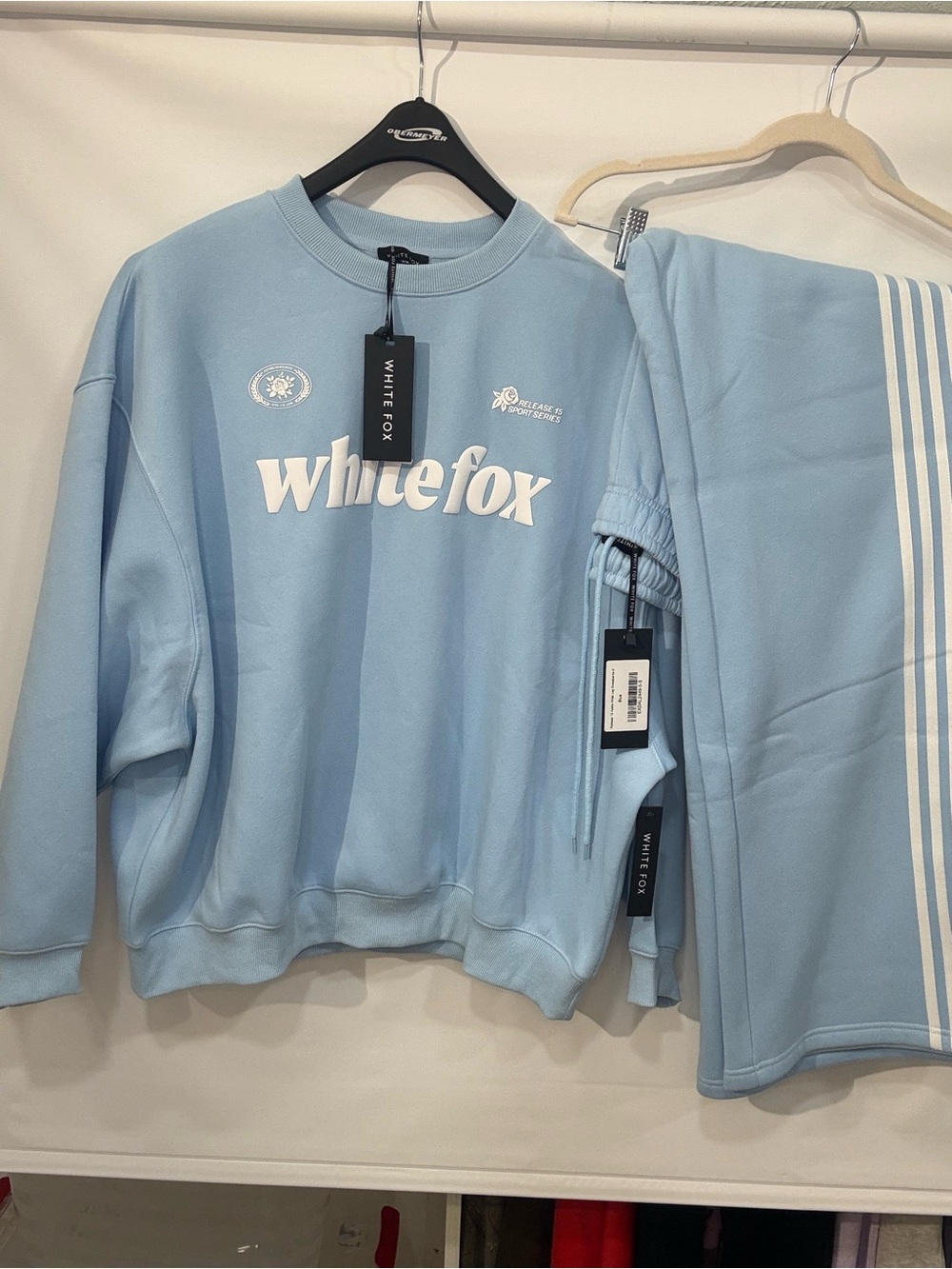 White Fox Boutique SET release 15 Janie drop shoulder & wide-leg sweatpants blue